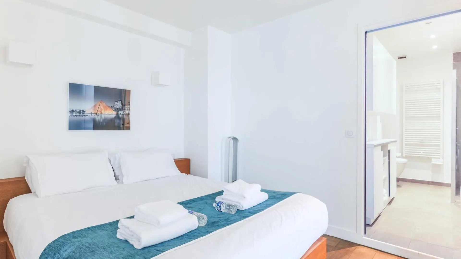 Bastille - Elegant Duplex Loft -6P Paris France