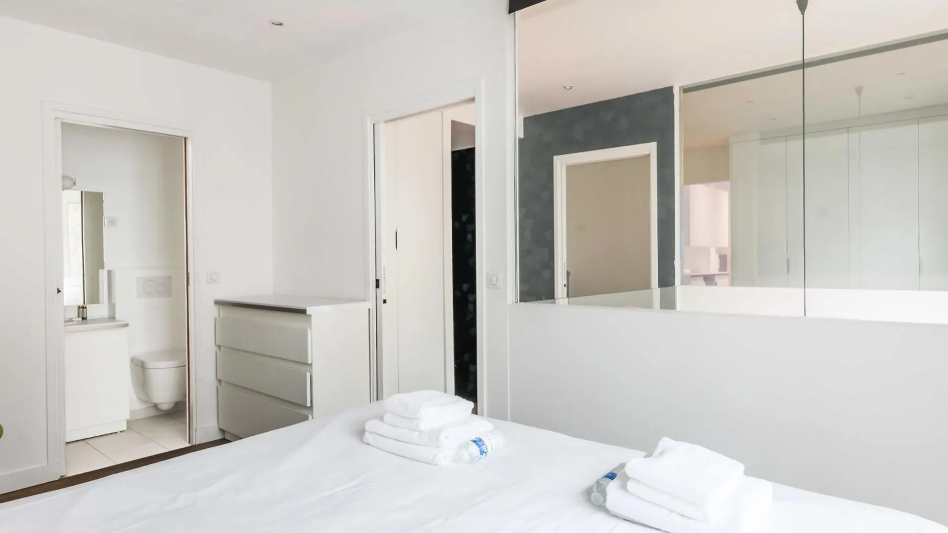 Apartment Bastille - Elegant Duplex Loft -6P Paris