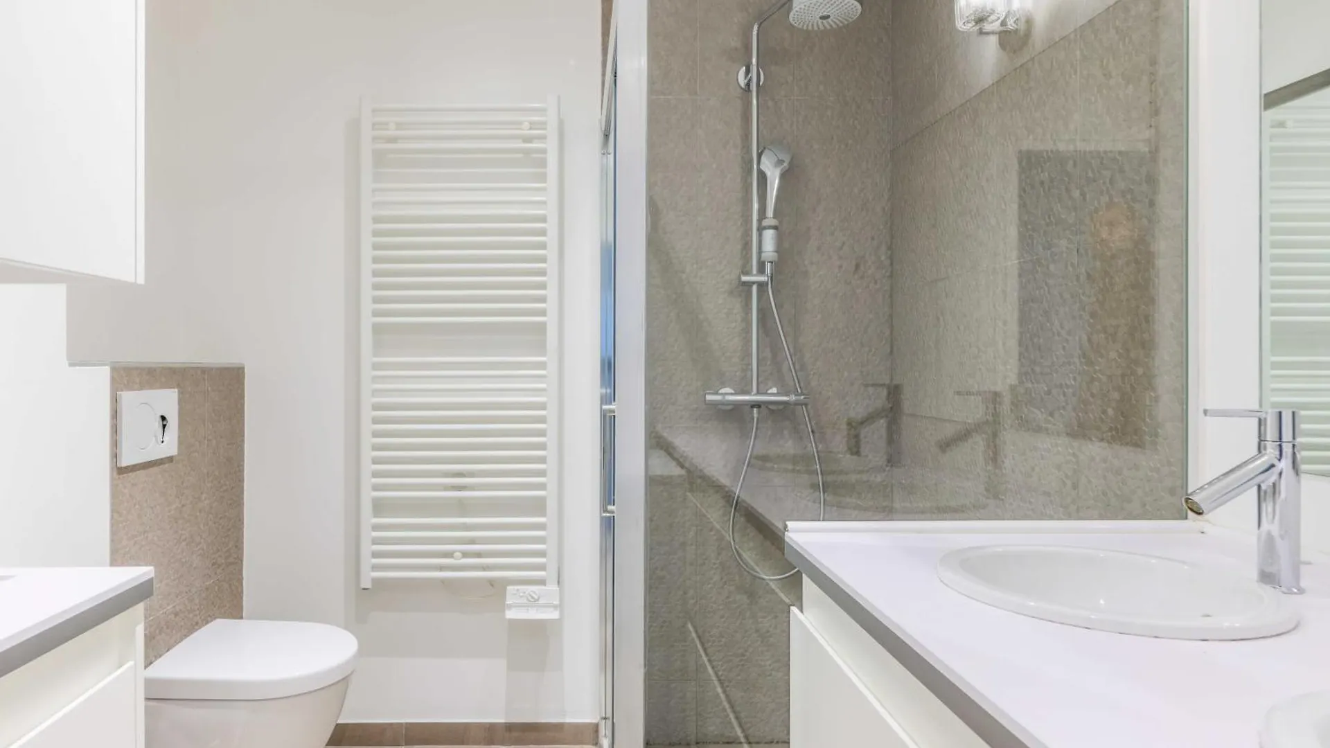 Bastille - Elegant Duplex Loft -6P Paris France
